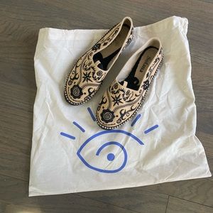 NWT Solana Embroidered Espadrilles